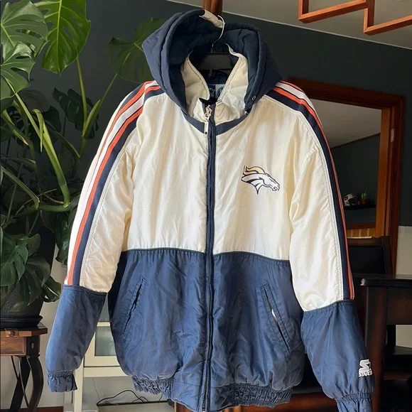 STARTER Denver Broncos Vintage Puffer Jacket